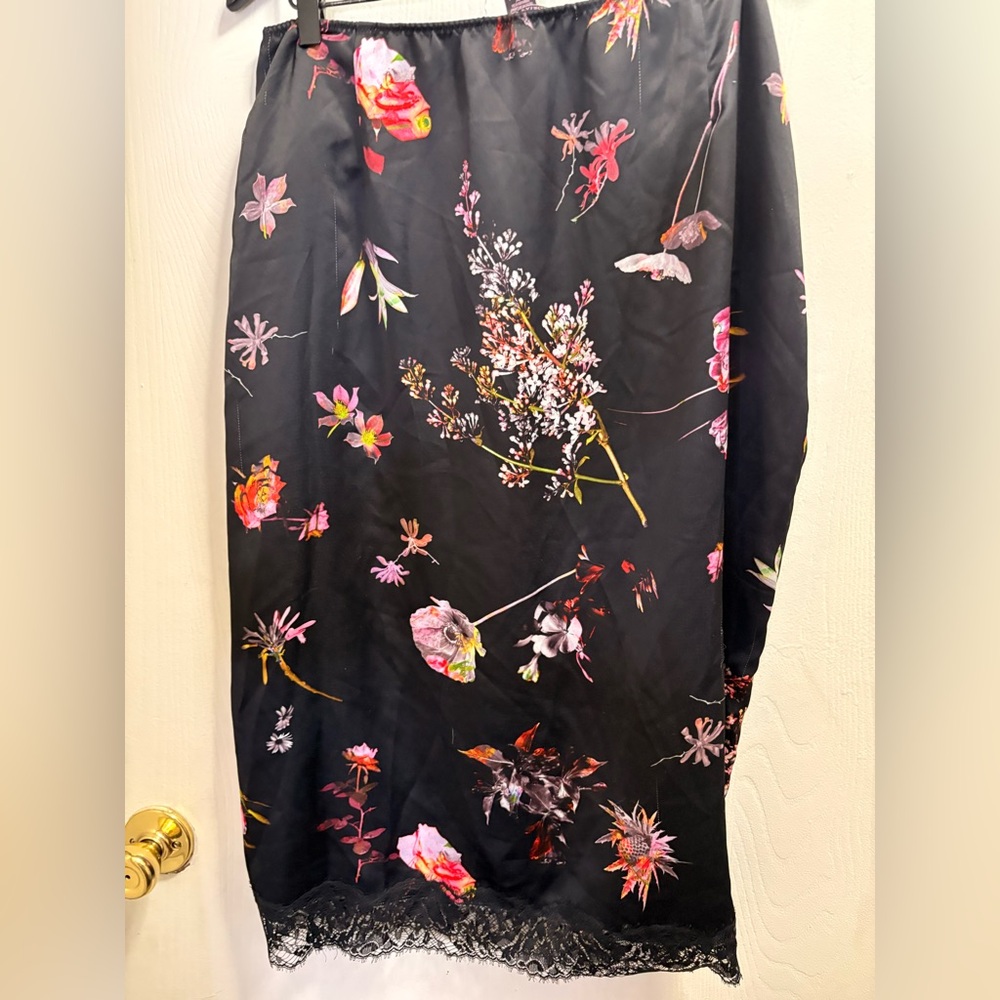 Black Floral Midi Skirt with Lace Trim